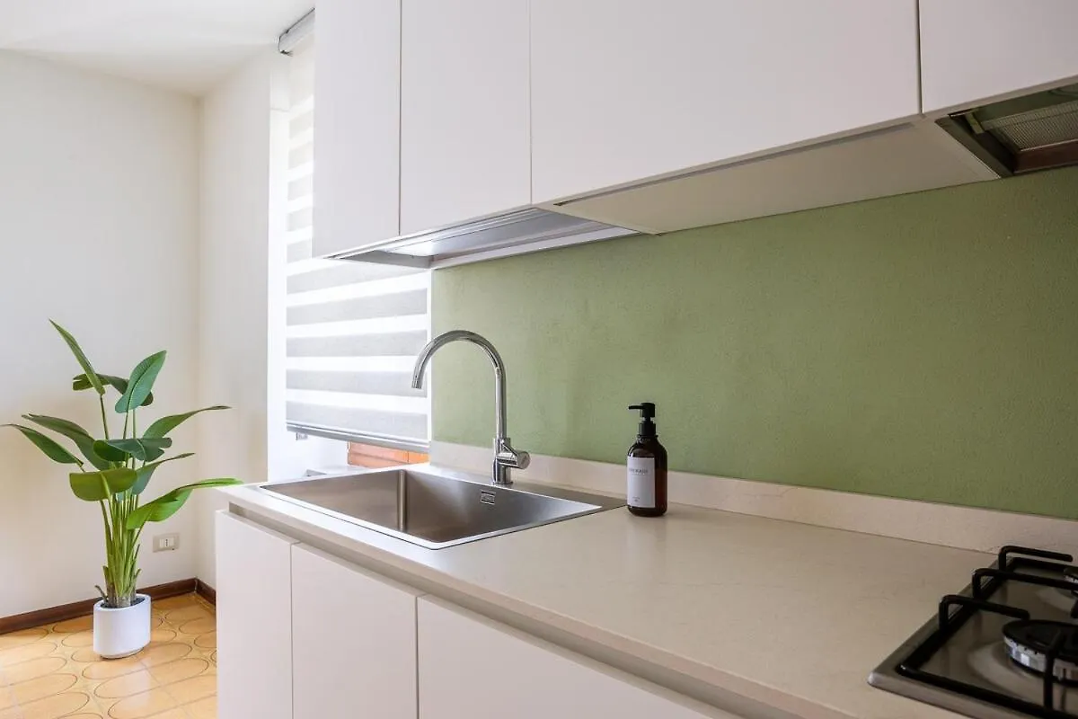 Apartament Residenza Al Campanile Lake & Mountain Free Parking Porto Ceresio Włochy