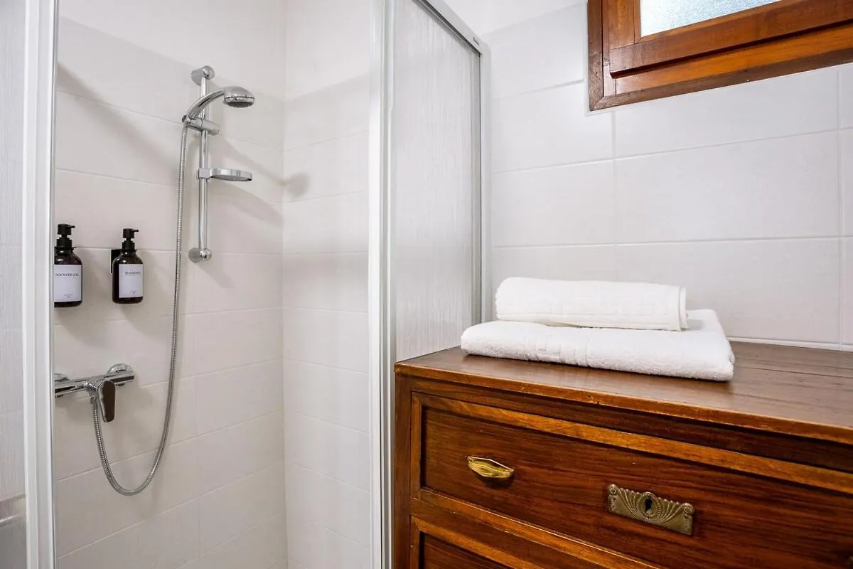 Residenza Al Campanile Lake & Mountain Free Parking Porto Ceresio Apartament